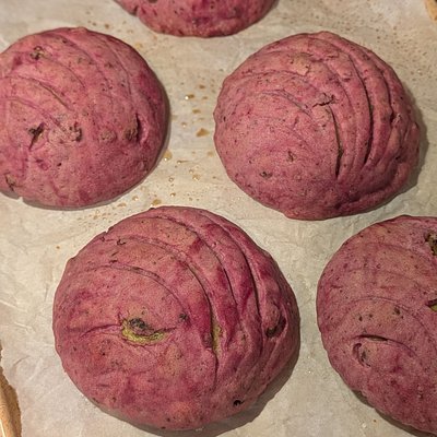Strawberry Matcha Conchas