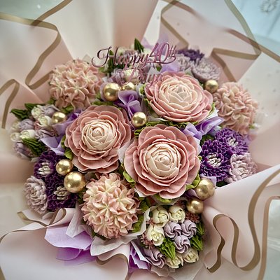12 Pc. Cupcake Bouquet