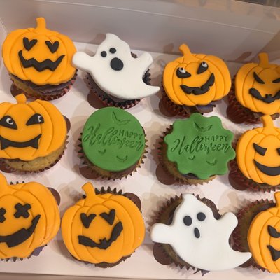 Halloween Cupcakes -12