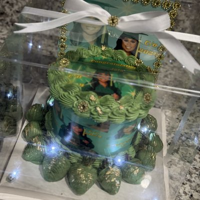 Luxury Graduation Cake