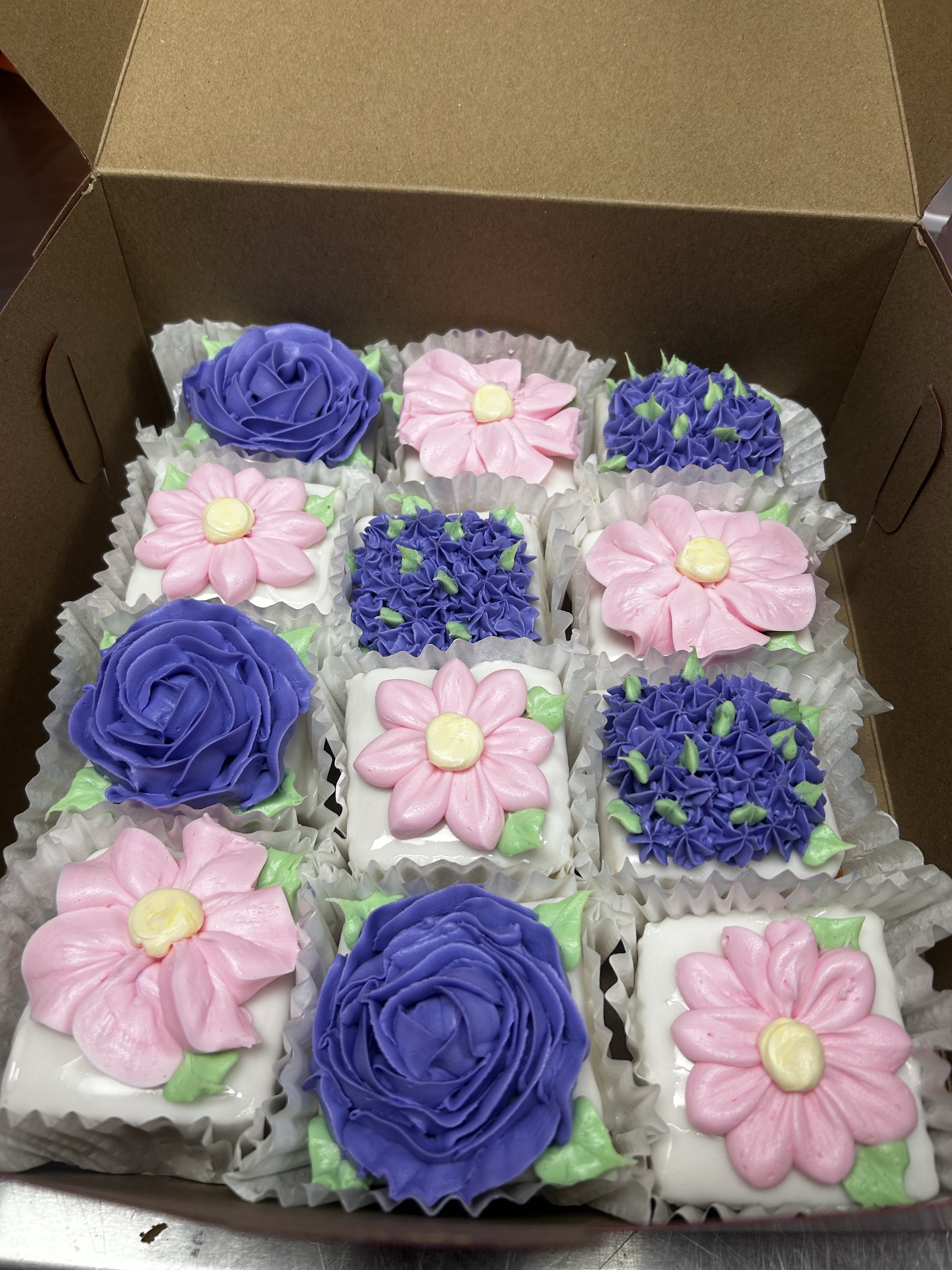 Petitfours  1 Dozen 