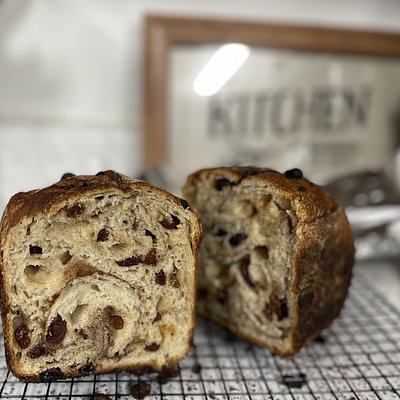 Cinnamon Raisin Loaf