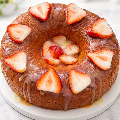 Strawberry Bundt Cake