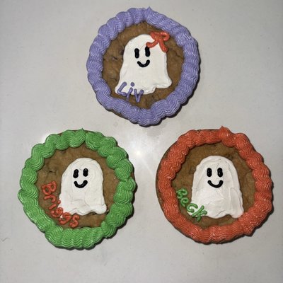  Boo-tifully Yours! Personalized Mini Cookie Cake
