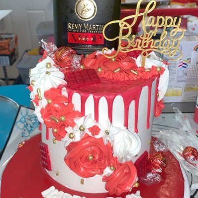 6in 🥃 Cake 