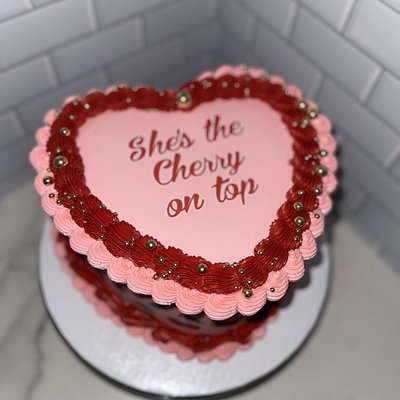   The Deluxe Luxury Photo Heart (serves 20-28)