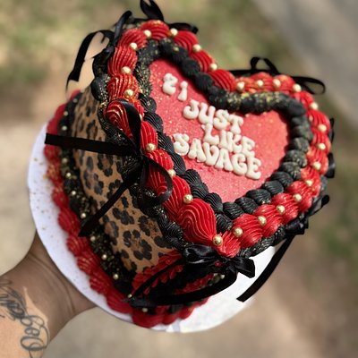 8 Inch Heart Cakes ❤️