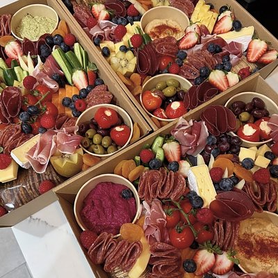 Medium Grazing Boxes