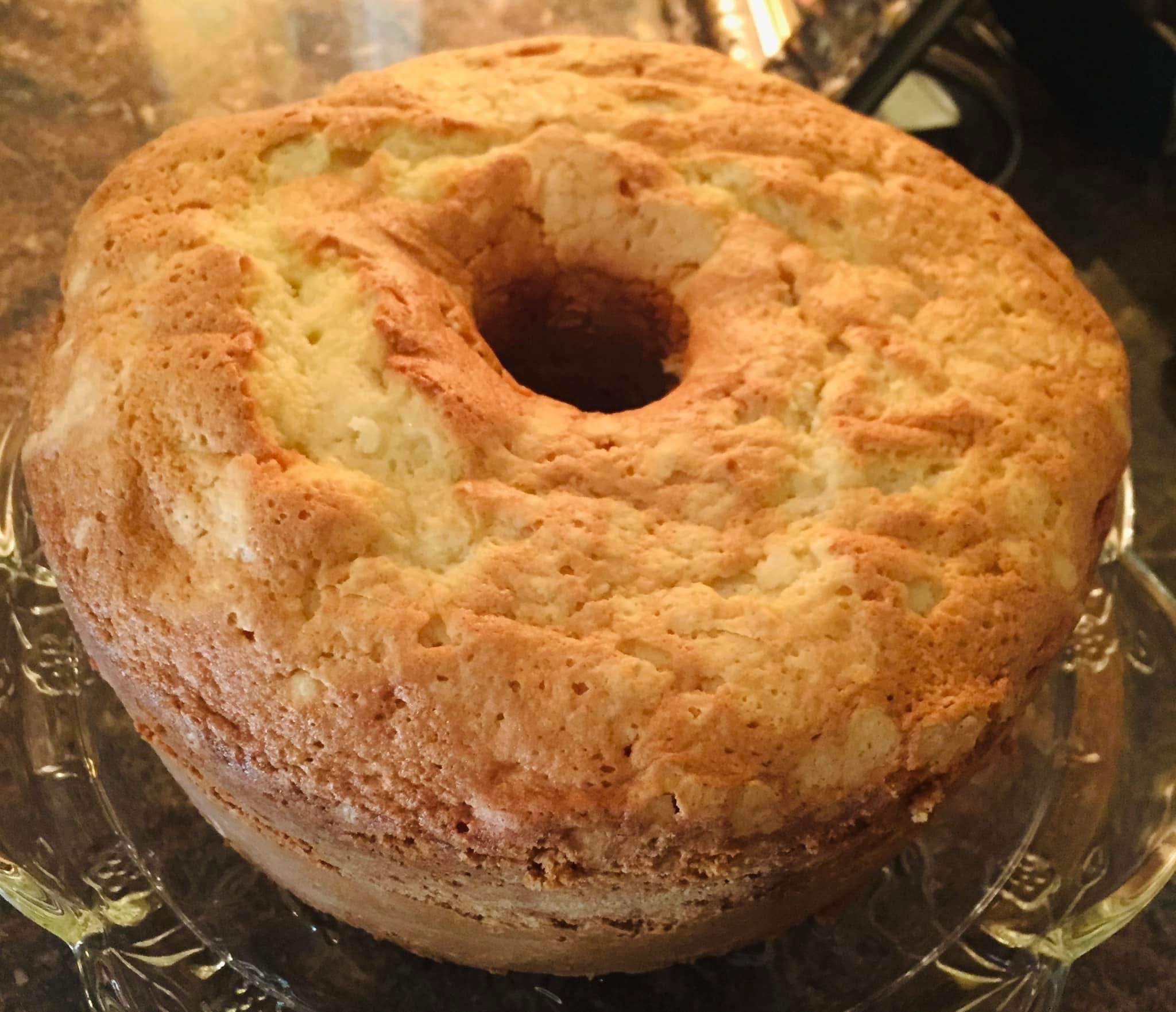 Sour Cream Pound Cake (1 Full Size)