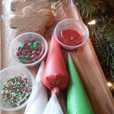 DIY Gingerbread Cookie Kit