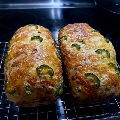 Jalapeño Cheddar Loaf 