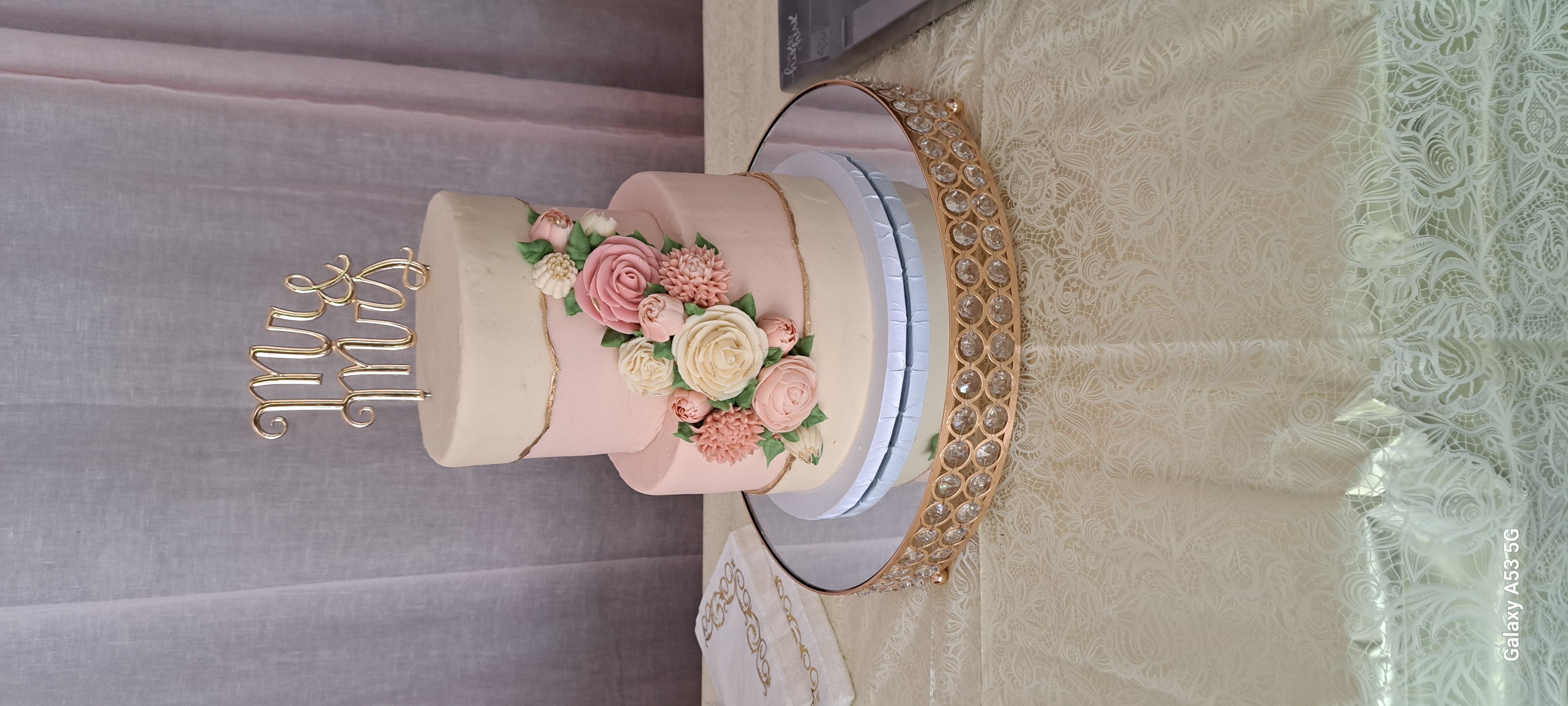 All buttercream 2 tier cake 