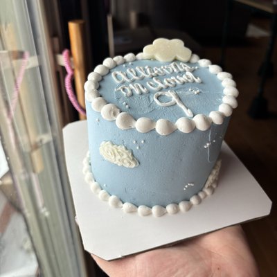 4 Inch Round Cake