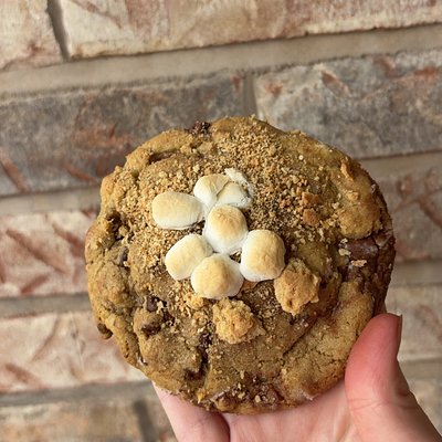 S’mores Stuffed Cookies