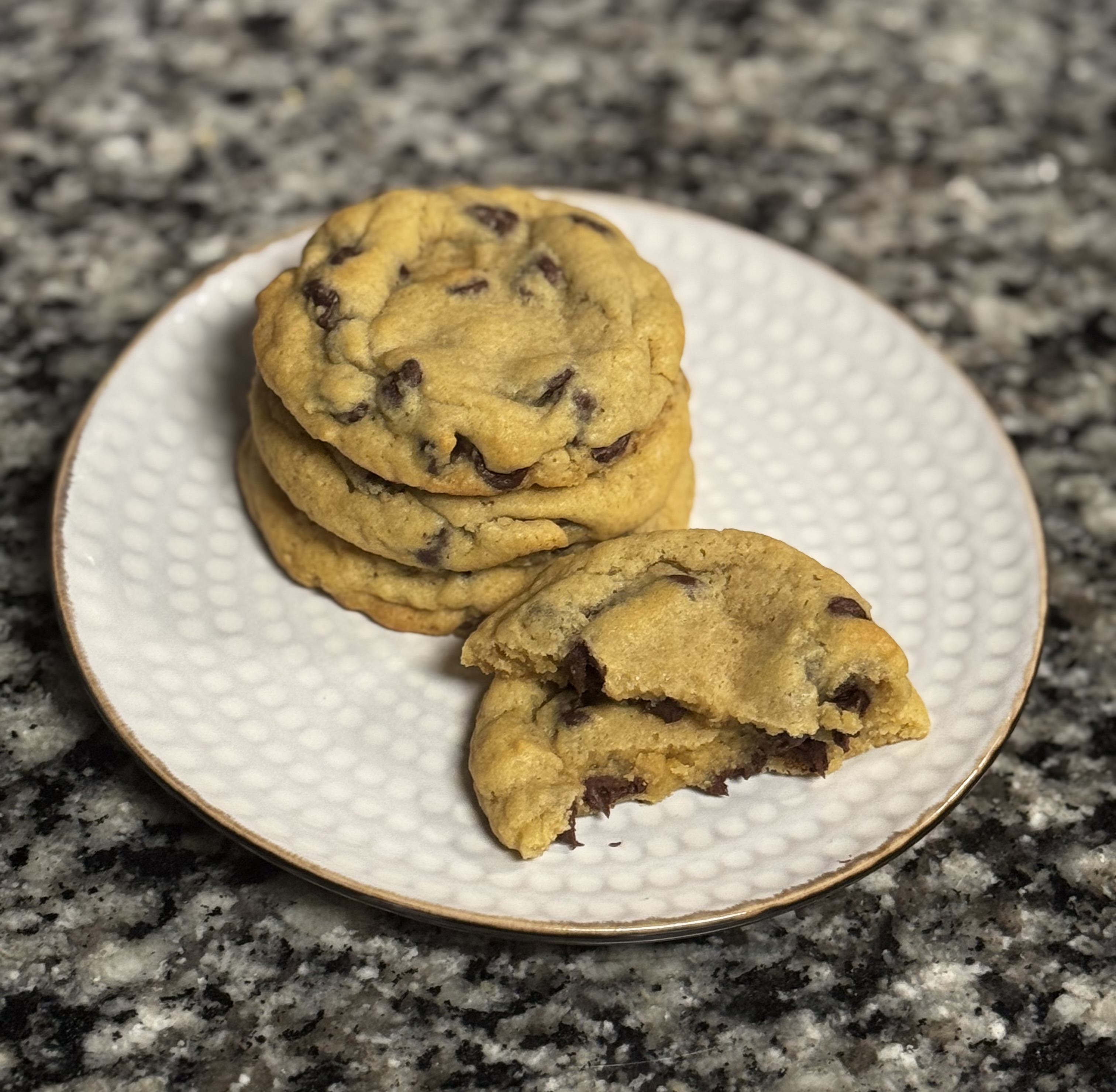 Signature Chocolate Chip Cookie- Jumbo Dozen