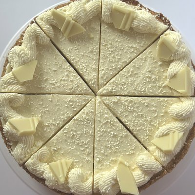 Wedding Cake with Amaretto 