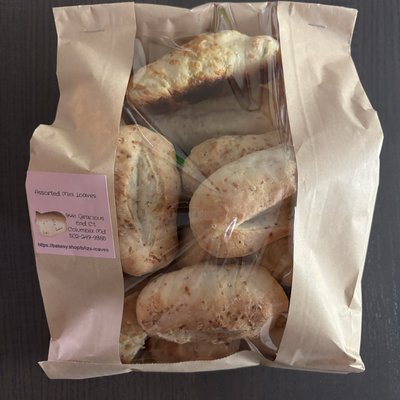 Assorted Mini Loafs 6 Pack