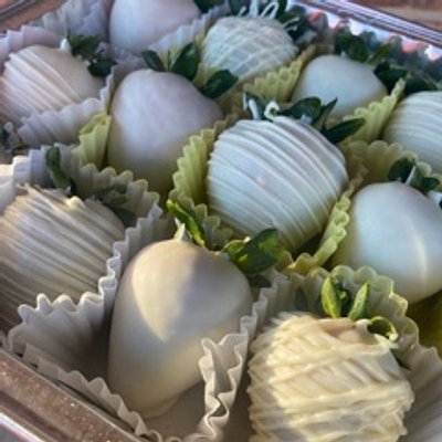 Dozen Plain Strawberries 