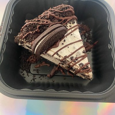 Oreo Cheesecake (Gluten Free) Contains cashews)