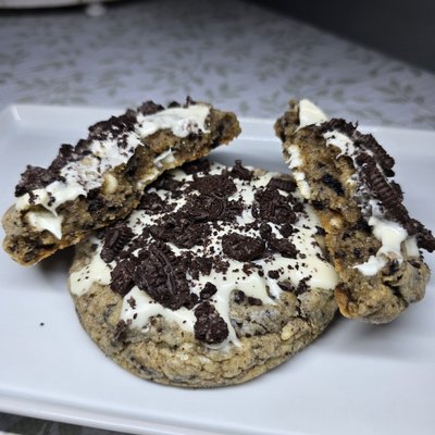 Cookies & Cream Cookie
