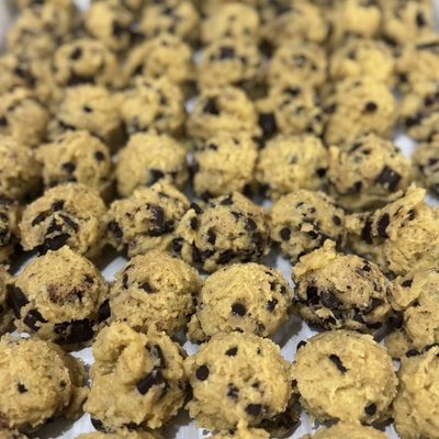 Pecan Sourdough Discard Chocolate Chip Cookies (6 Count)