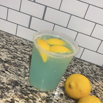 Shakin’ Lemonade 