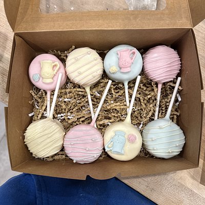 Cake Pop- Custom (1)