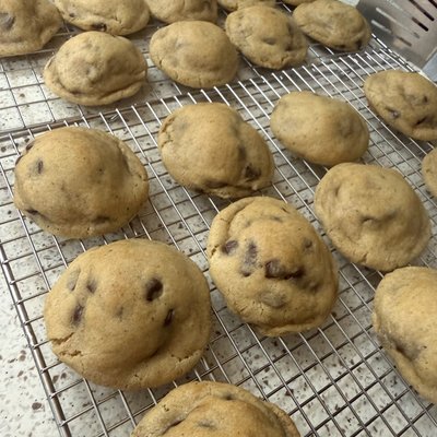 Brown Butter Sourdough Chocolate Chip Cookies (3)