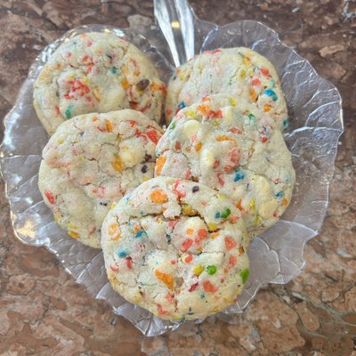 Fruity Pebble Cookie 