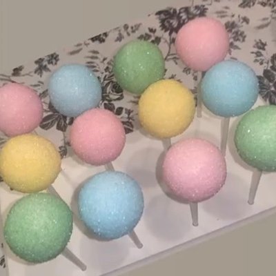 Pastel Vanilla Cake Pops 