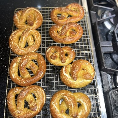 Sourdough Discard Pretzels 