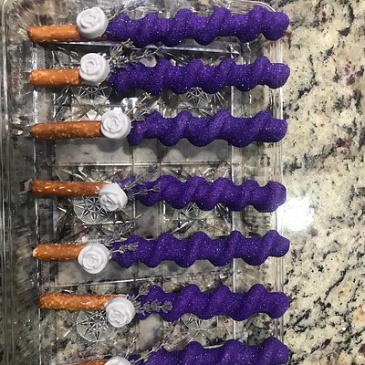 Dipped Pretzels 