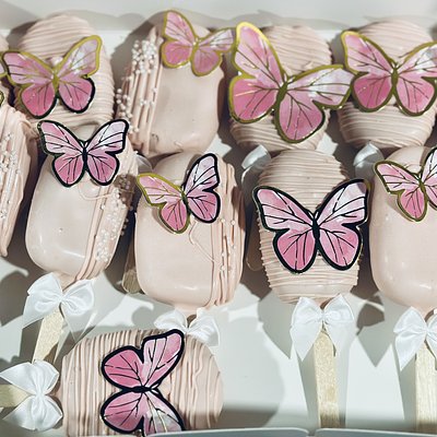 Cakesickles 