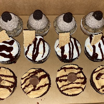 Mixed Dozen Cupcakes 