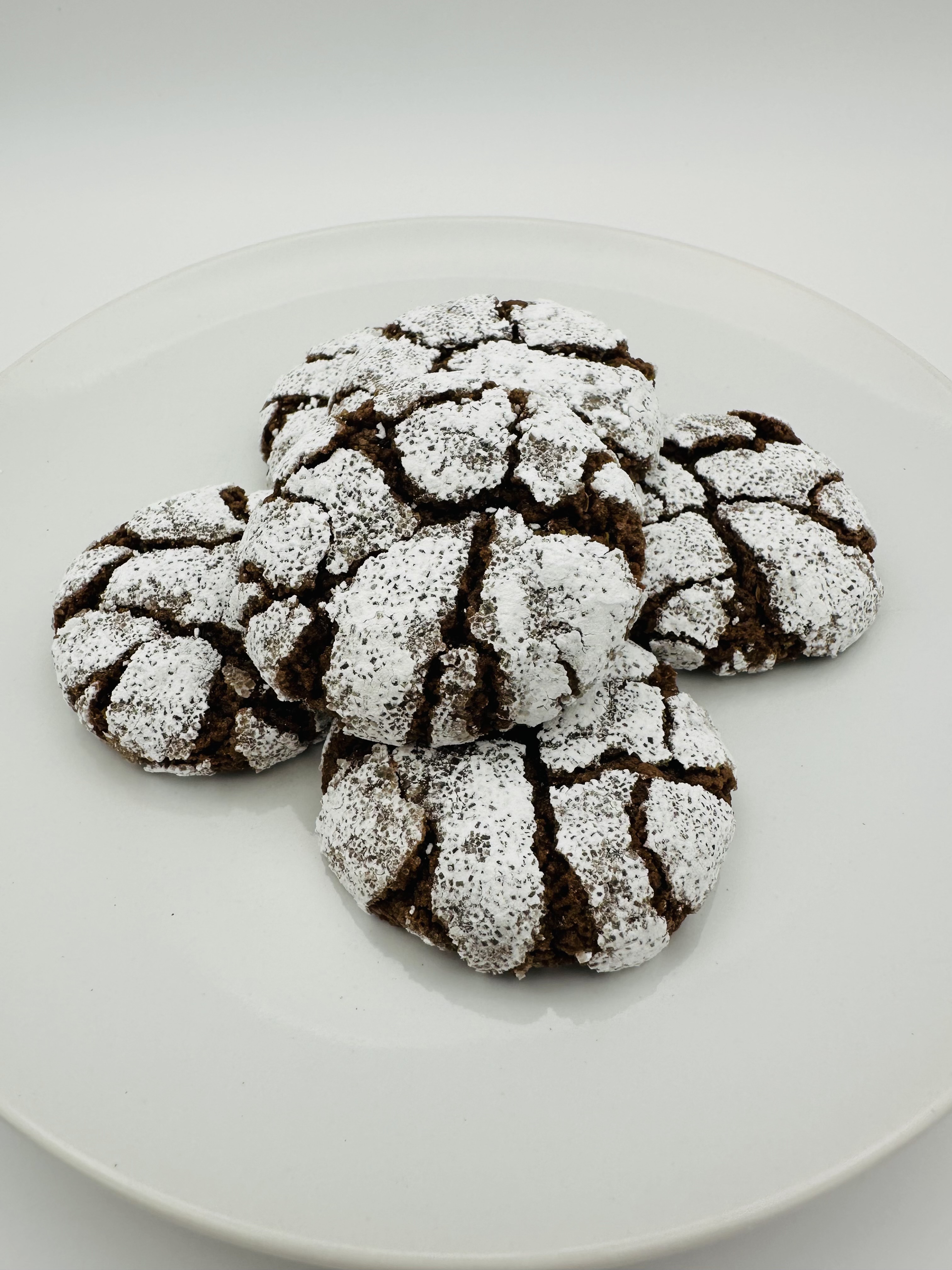 6 Chocolate Crinkle Cookies