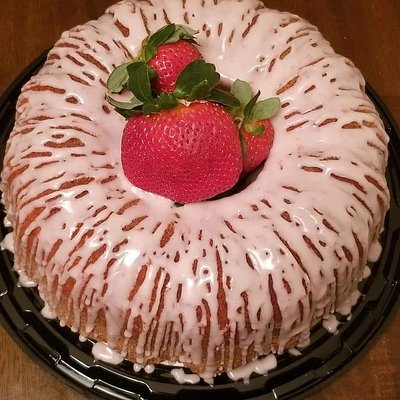 Strawberry Pound Cake
