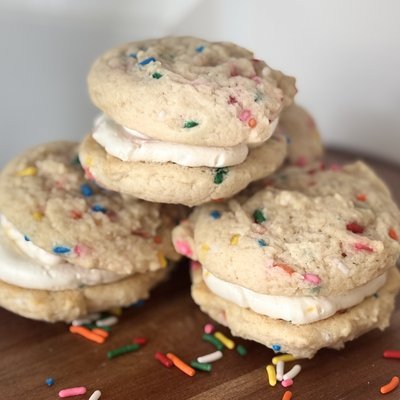 Funfetti Whoopie Pies (2 Pies)