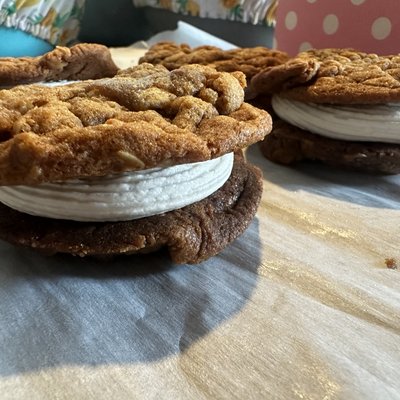 Oatmeal Cream pies- 4 Pack