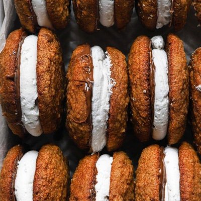 S'mores Whoopie Pies
