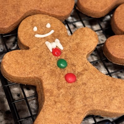 One Dozen Gingerbread Men 