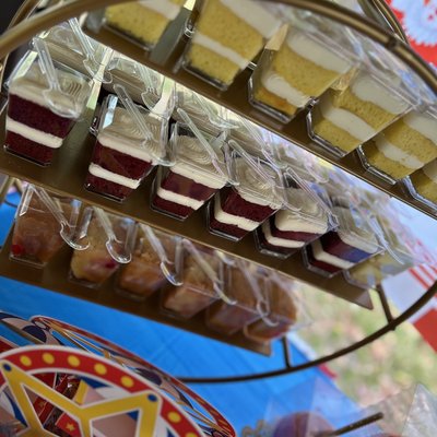Cake Cups 