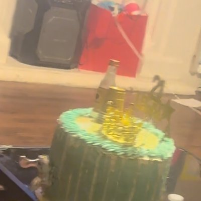 Dispenser Cake