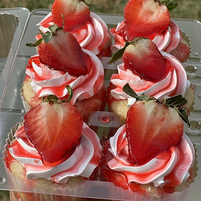 Strawberry shortcake Cupcakes 