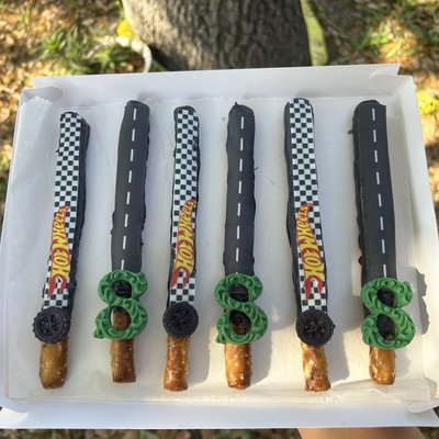 Chocolate Covered Pretzels 