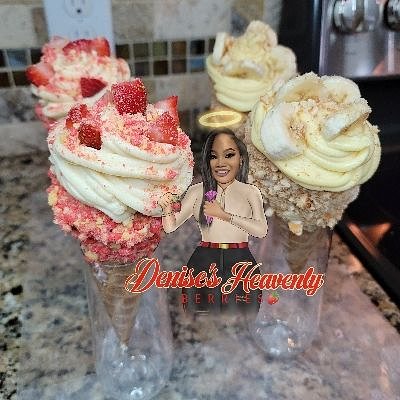 Cheesecake Stuffed Cones