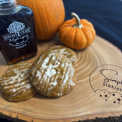 Soft Pumpkin Cookie With Maple Drizzle