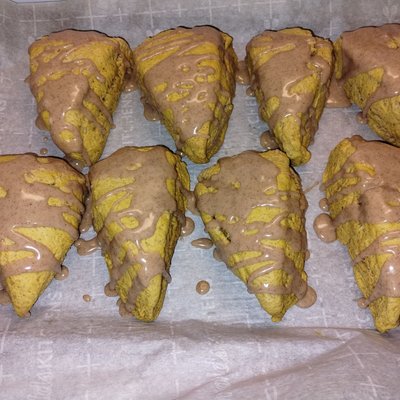 Pumpkin Scones (4 Pack)