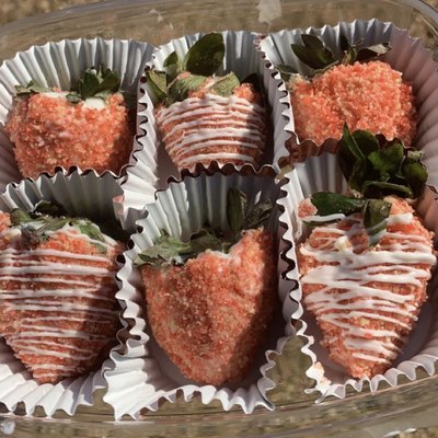 Strawberry Crunch Berries Half Dozen