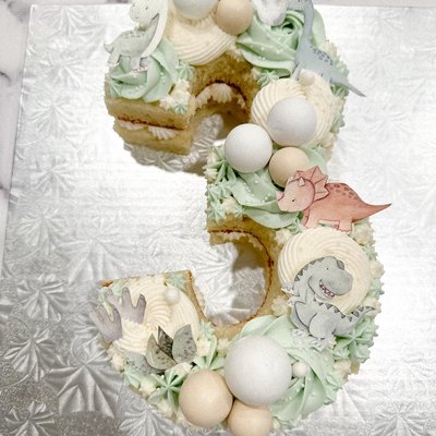 small number cake
