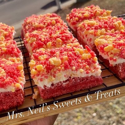 Strawberry Crunch Blondies (9 Squares, 8x8 Pan)